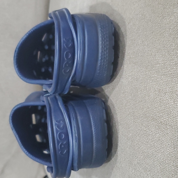 Crocs navy men's 4-5 women's 6 - 7 - Picture 3 of 5